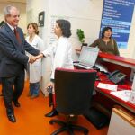 Más de mil profesionales se podrán incorporar a la Sanidad si son necesarios