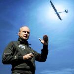 El primer vuelo alrededor del mundo en avión solar podría despegar en 2013