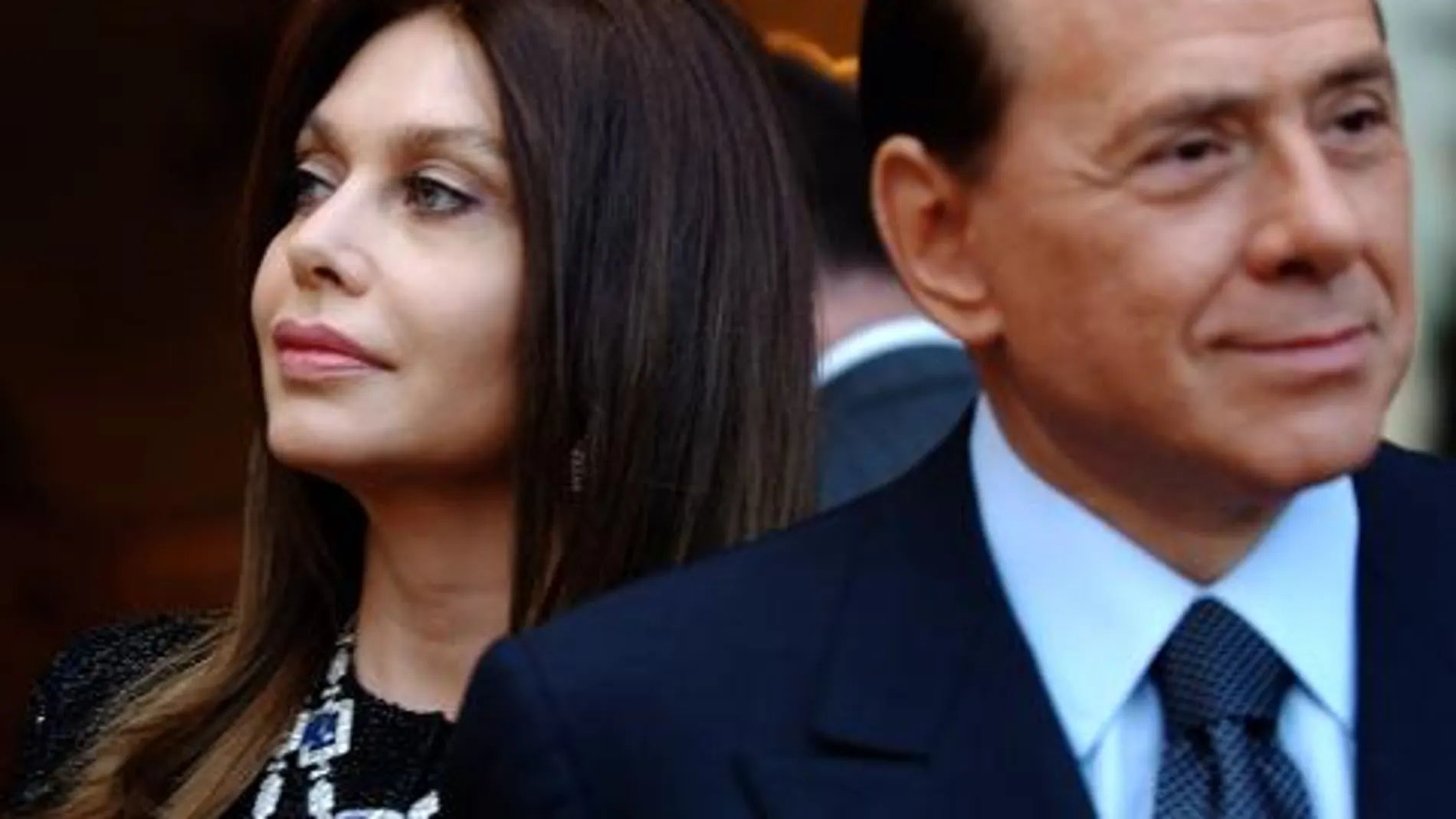 La mujer de Berlusconi rehace la lista europea
