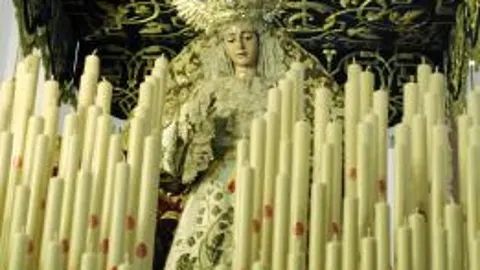Los Panaderos ha ofrecido el palio de la Virgen de Regla para que participe en el Vía Crucis de la Jornada Mundial de la Juventud