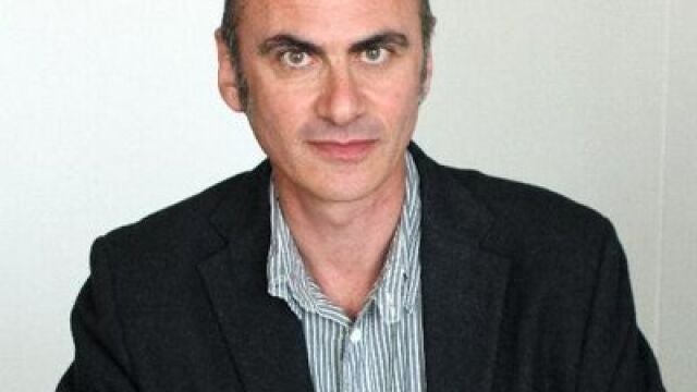 Dimite el director provisional de Le Monde