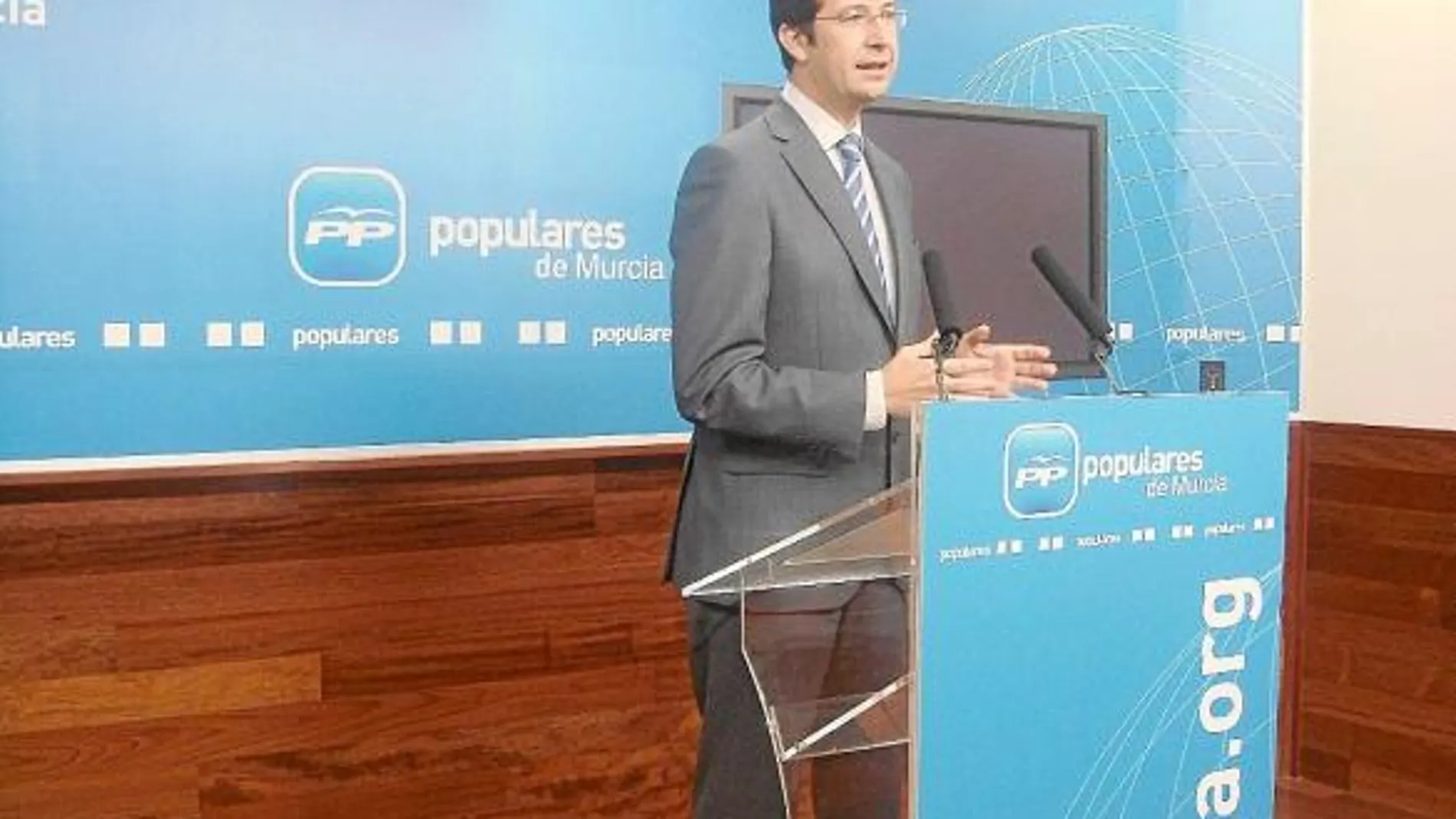 El portavoz del Partido Popular en la Asamblea Regional, Juan Carlos Ruiz, en una imagen dentro de la sede regional