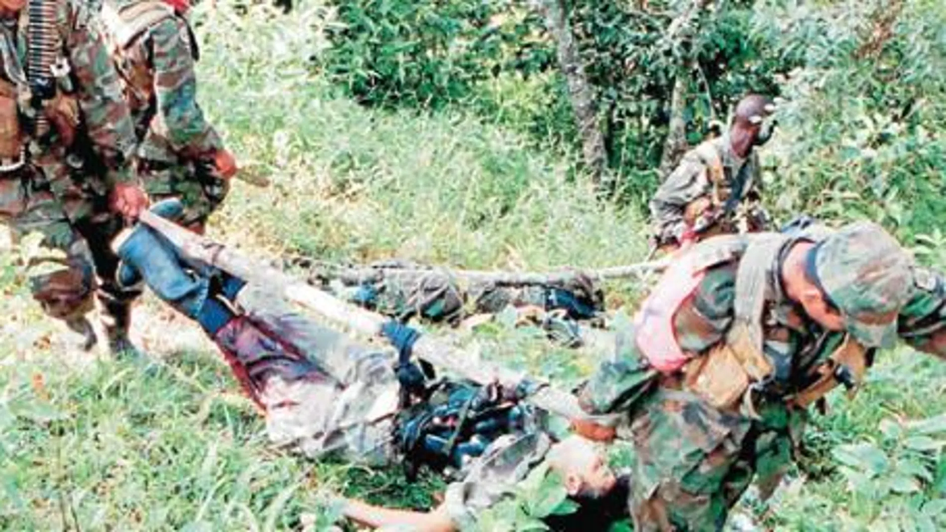 Uribe asesta otro golpe a las FARC