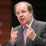 El presidente de la Junta de Castilla y León, Juan Vicente Herrera, da cuenta de su programa de gobierno para los próximos cuatro años en el pleno de las Cortes