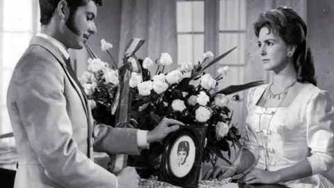 Vicente Parra y Marga López, en una escena