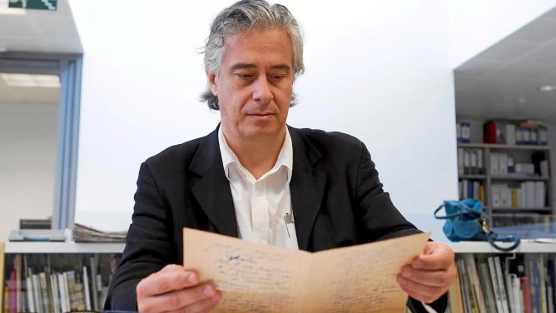 Jordi Soler lee un manuscrito inédito de Artaud en Caldes