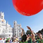 Jóvenes en oración, que «animan a vivir a mayores niveles de dignidad»