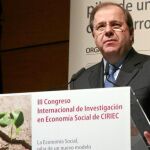 Juan Vicente Herrera, durante su intervención en el último Congreso organizado por el Centro Internacional de Investigación e Información sobre la Economía Pública, Social y Cooperativa, celebrado en Valladolid a celebrado en Valladolid