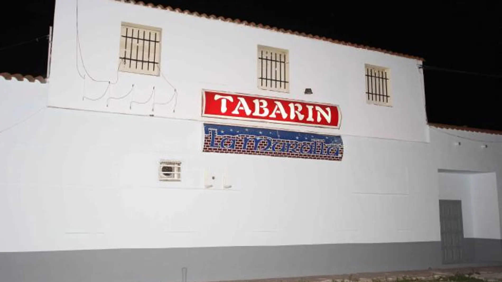 Tres personas muertas en un tiroteo en un club de alterne de Badajoz