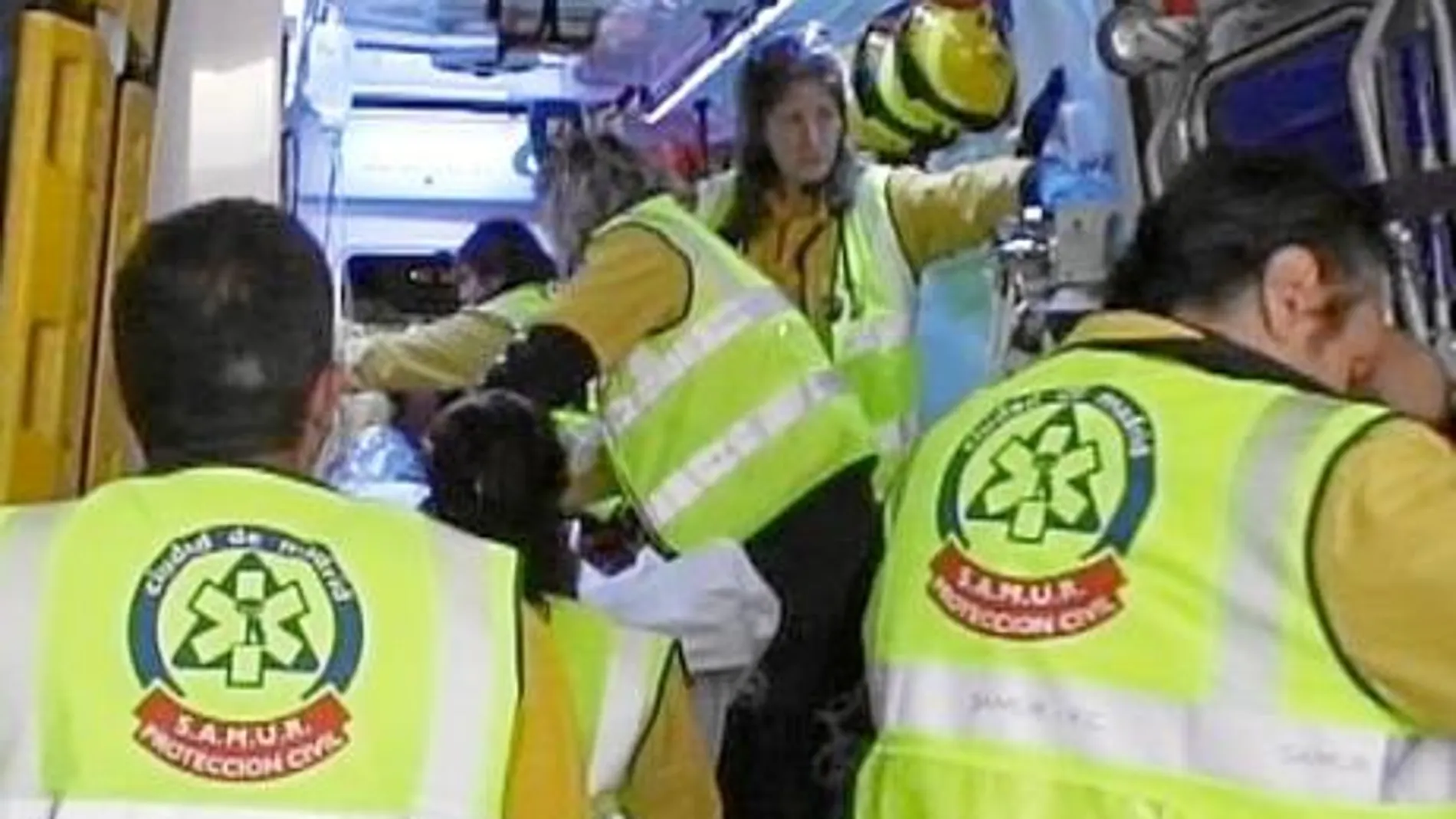 El Samur trasladó al herido, un ucraniano de 29 años, al 12 de Octubre