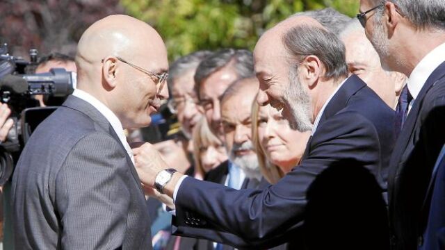 El juez Bermúdez ha sido condecorado tres veces por el ahora candidato socialista Alfredo Pérez Rubalcaba