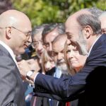 El juez Bermúdez ha sido condecorado tres veces por el ahora candidato socialista Alfredo Pérez Rubalcaba
