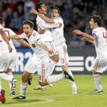 Los jugadores españoles celebran el gol de Thiago que decidía la final ante Suiza
