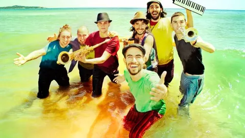 Bongo Botrako ha roto esquemas con «Todos los días sale el sol, chipirón»