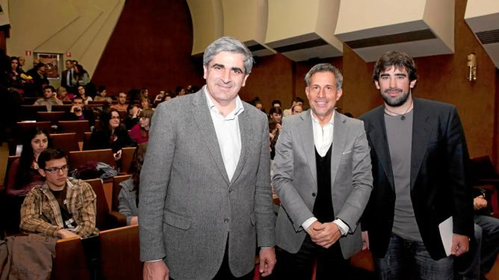 Valentín López, Ignacio Elguero y el moderador Víctor Gutiérrez