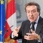 El consejero de Presidencia y portavoz de la Junta, José Antonio de Santiago-Juárez, en rueda de prensa