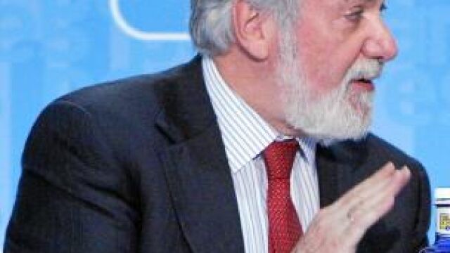 Mayor Oreja aboga por administrar mejor los fondos
