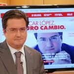 El secretario regional del PSOE presenta su página web de campaña (www.oscarlopezpurocambio.com)