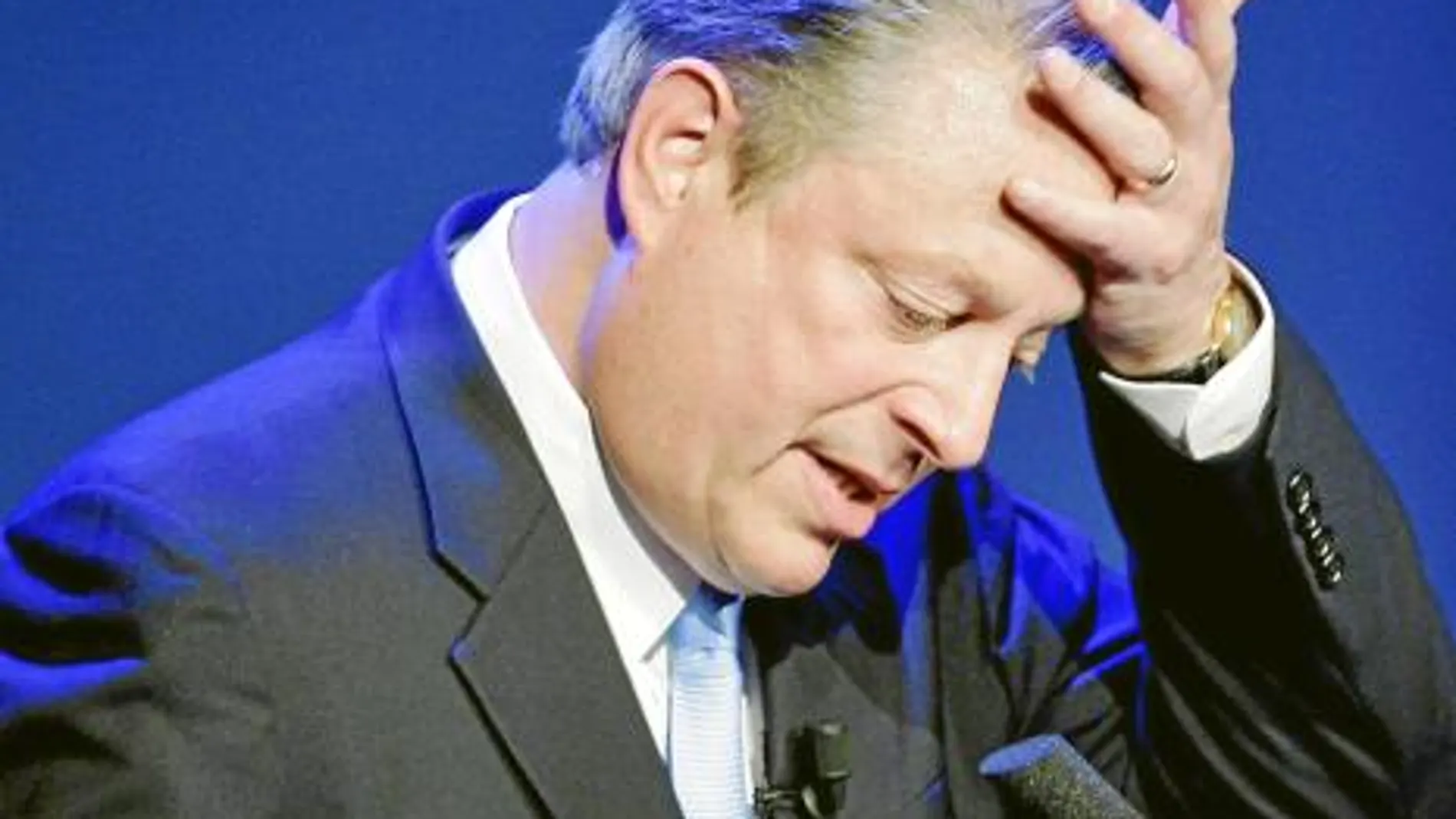 Una masajista acusa al ex vicepresidente Al Gore de acosarla en 2006