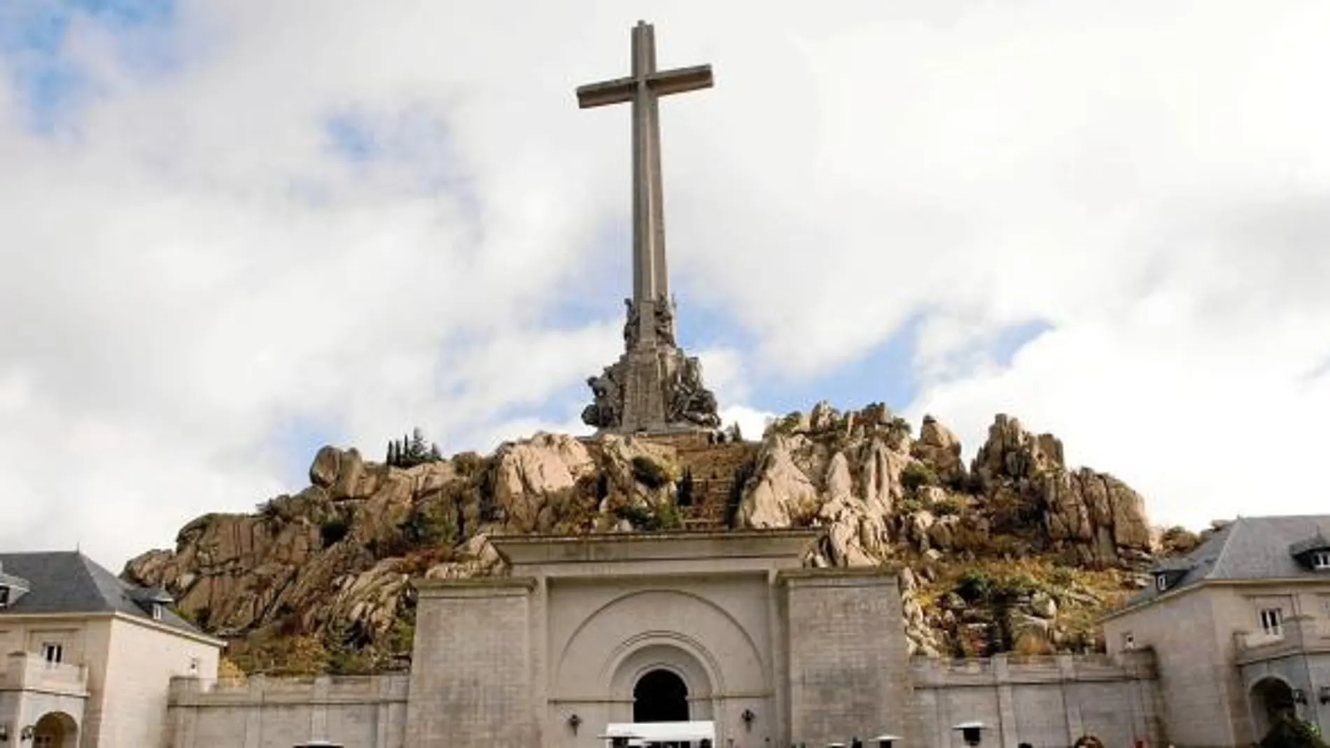 En la imagen el Valle de los Caídos. El PSOE quiere que todos los restos relacionados con Franco salgan de allí