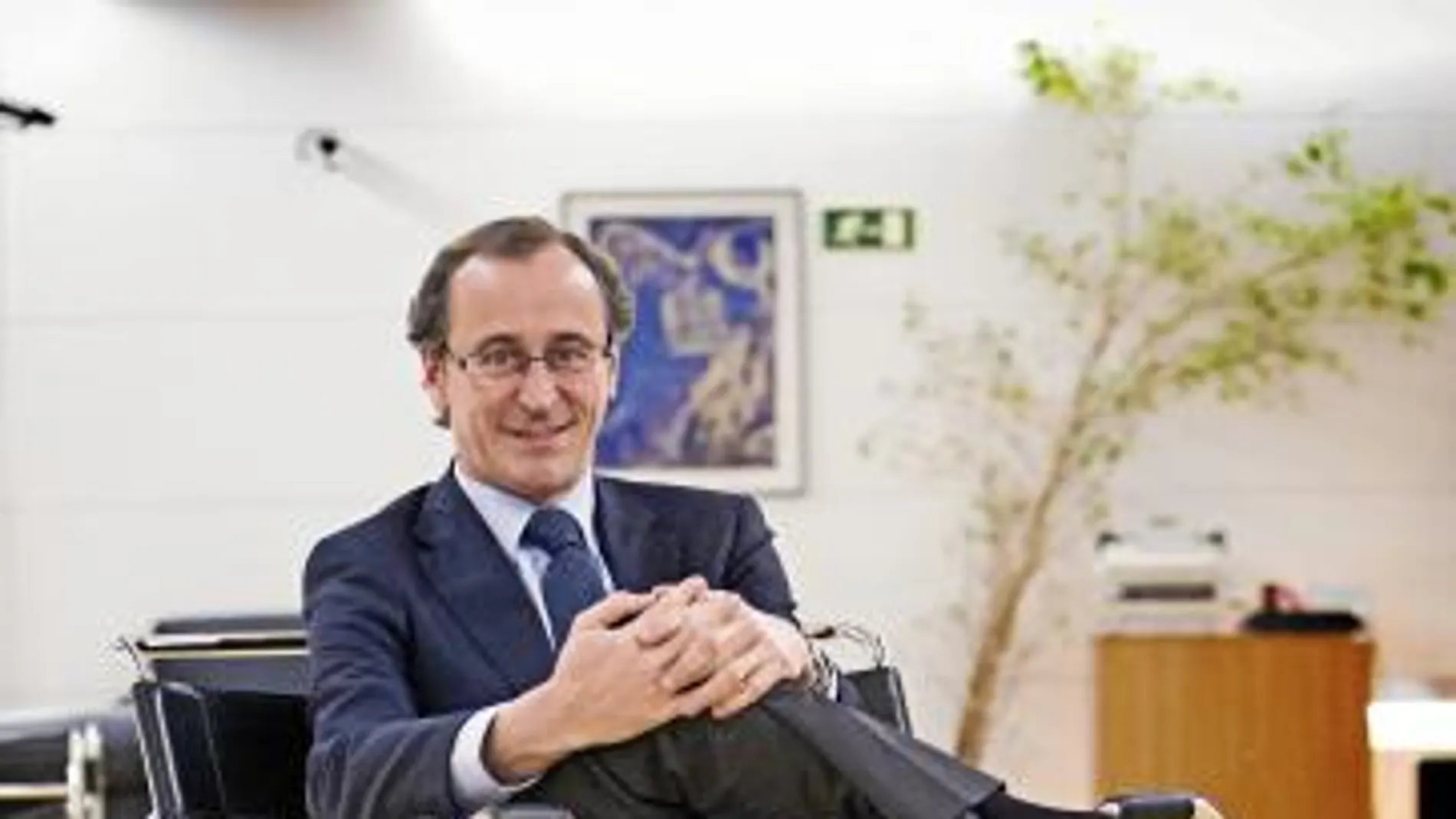 El nuevo portavoz del PP en el Congreso asegura que «nuestra prioridad es la recuperación económica y la defensa del interés general»