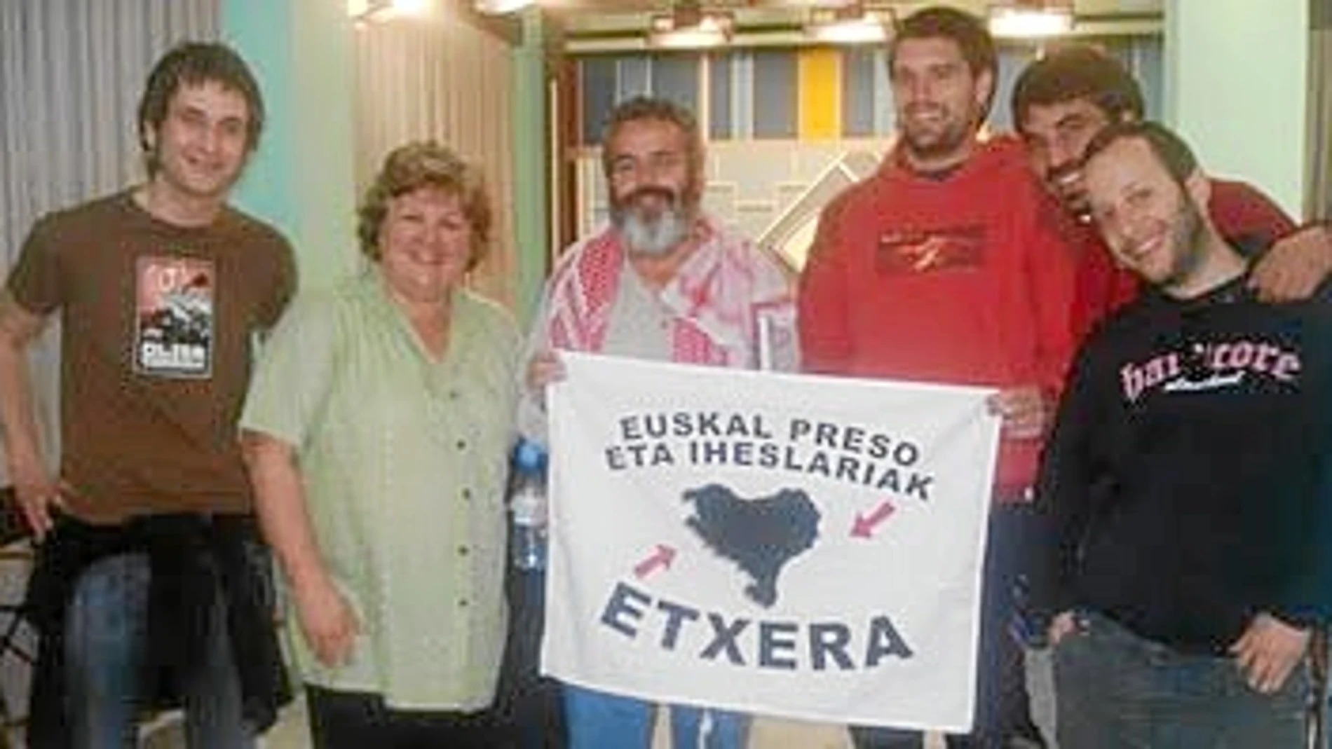 El alcalde de Marinaleda invitó a jóvenes del entorno proetarra, que dieron conferencias en Granada y Cádiz, a la televisión municipal