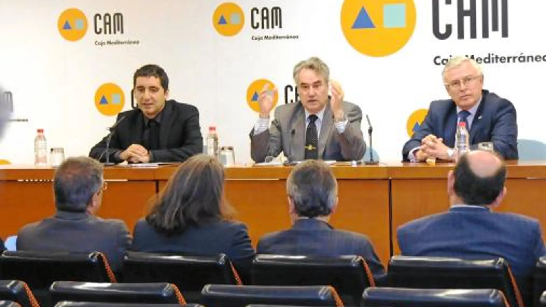 Pedro Alberto Cruz, Ángel Martínez y José Antonio Cobacho, durante la