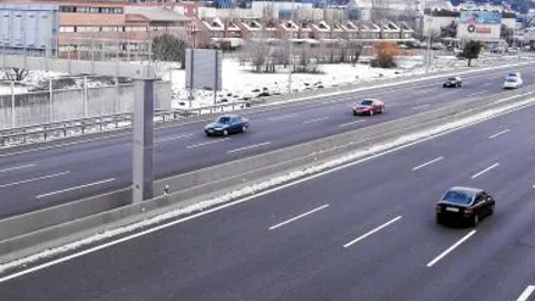 Los conductores se quejaron de la falta de información de la DGT. Ayer la A-6, en la imagen, había recuperado la normalidad