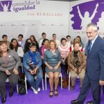 El presidente andaluz, José Antonio Griñán, en un acto de presentación de la Plataforma de Mujeres de Apoyo a Rubalcaba, ayer en Sevilla