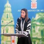 Murcia mantiene la jornada de 35 horas y elimina los pluses a 700 funcionarios