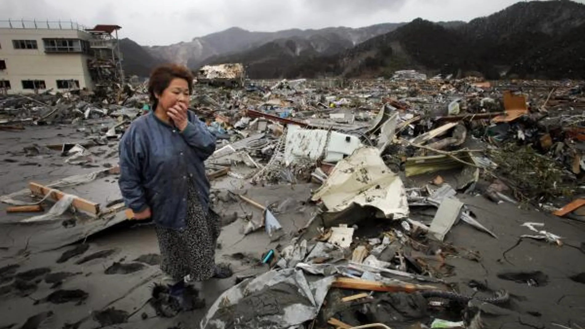 Nuevo balance del terremoto: Casi 12.000 víctimas, entre muertos y desaparecidos