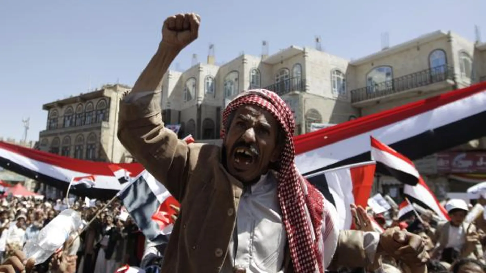 La oposición yemení pide la caída del gobierno