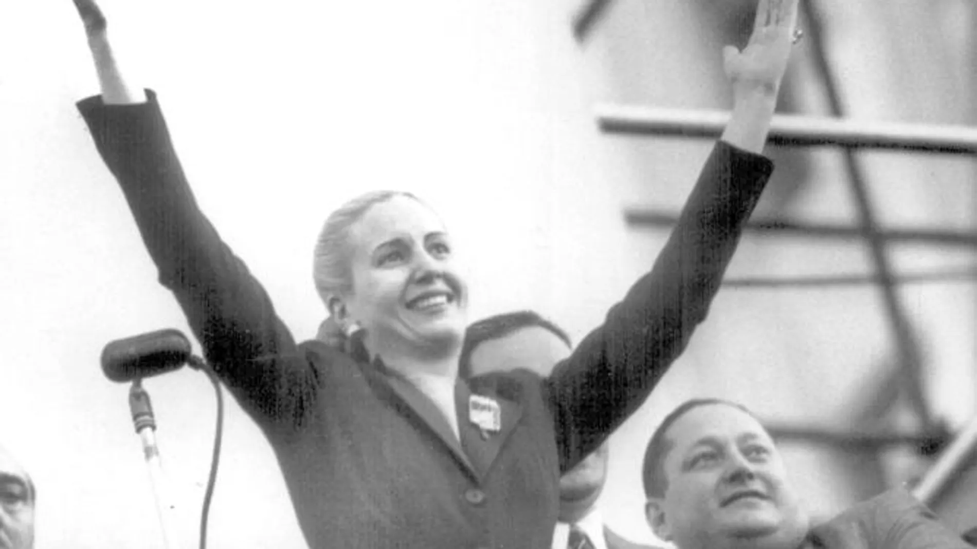 El misterioso viaje de Eva Perón y el tesoro de los nazis