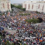 Imagen de una de las manifestaciones celebradas en la plaza de República Dominicana de Madrid en homenaje a las víctimas del salvaje atentado de ETA