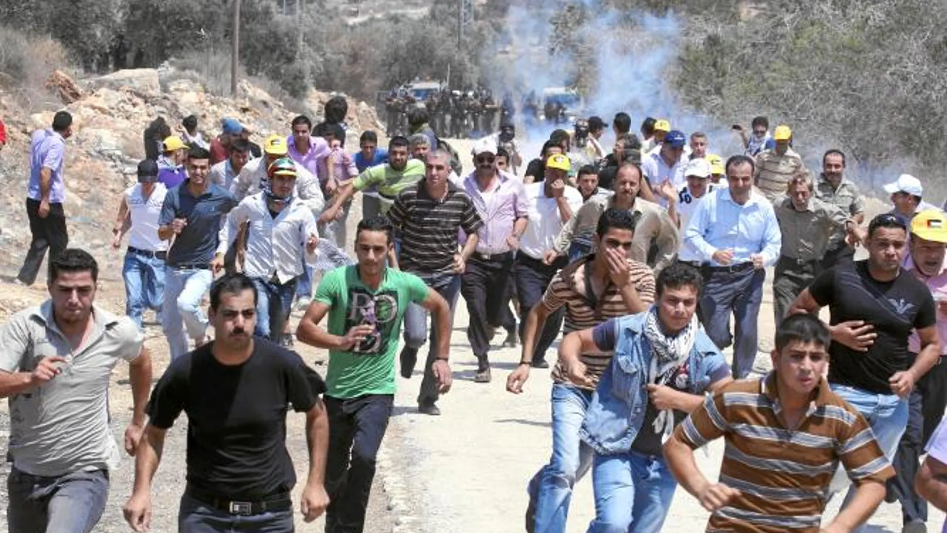 El Ejército israelí dispersa ayer una protesta palestina en Cisjordania