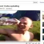 Ya hay más de 800 clips en Youtube, donde jóvenes desde sus propias casa se graban mientras se toman un chupito de vodka por el ojo