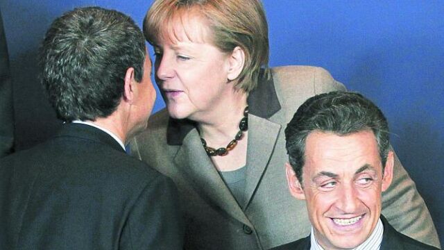 Merkel y Sarkozy han exigido más ajustes a Zapatero