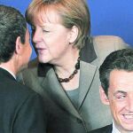 Merkel y Sarkozy han exigido más ajustes a Zapatero