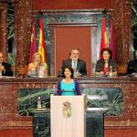 La consejera de Economía, Inmaculada García, explicó ayer la modificación presupuestaria para aplicar el «decretazo» del Gobierno central