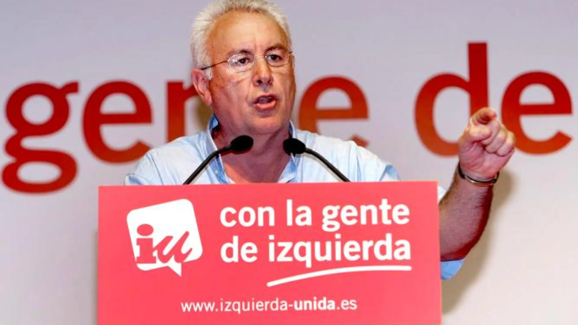 Lara: la decisión de Extremadura está «fuera de la política federal de IU»