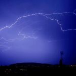 Al menos 18 niños muertos por una tormenta de rayos rayos en Uganda