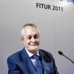 El presidente andaluz estuvo ayer en Fitur