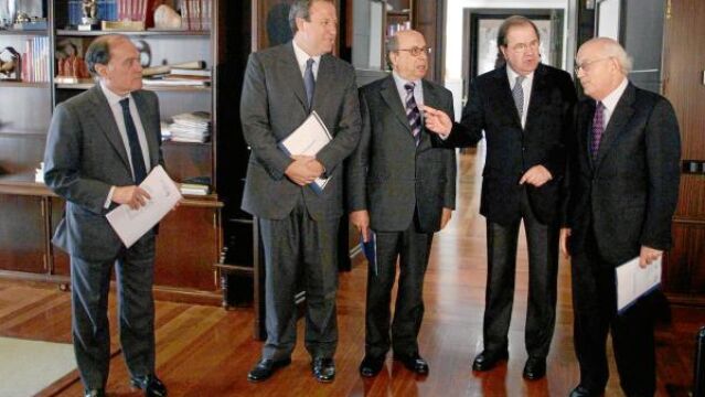 Herrera y Villanueva reciben a los empresarios de Castilla y León, Galicia y Portugal, Jesús Terciado, Antonio Fontela y José Antonio Barros