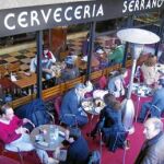 Mesas y sillas ocupan cada vez más la vía pública al modo de los «bistrot» franceses