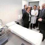 Herrera, acompañado por Guisasola y Fernández Santiago y doctores visita el complejo hospitalario en Ávila