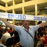 A gritos en el Ayuntamiento de El Ejido para pedir la dimisión del alcalde
