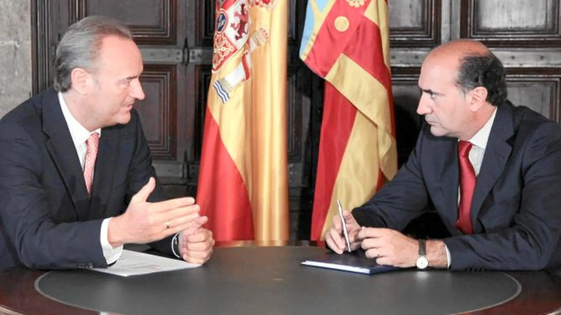 Verdeguer mantuvo ayer una reunión con el presidente del Consell