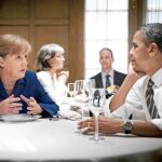 Barack Obama se reunió ayer con Angela Merkel en la Casa Blanca y expresó su confianza en que la UE podrá hacer frente a la crisis de deuda en Grecia