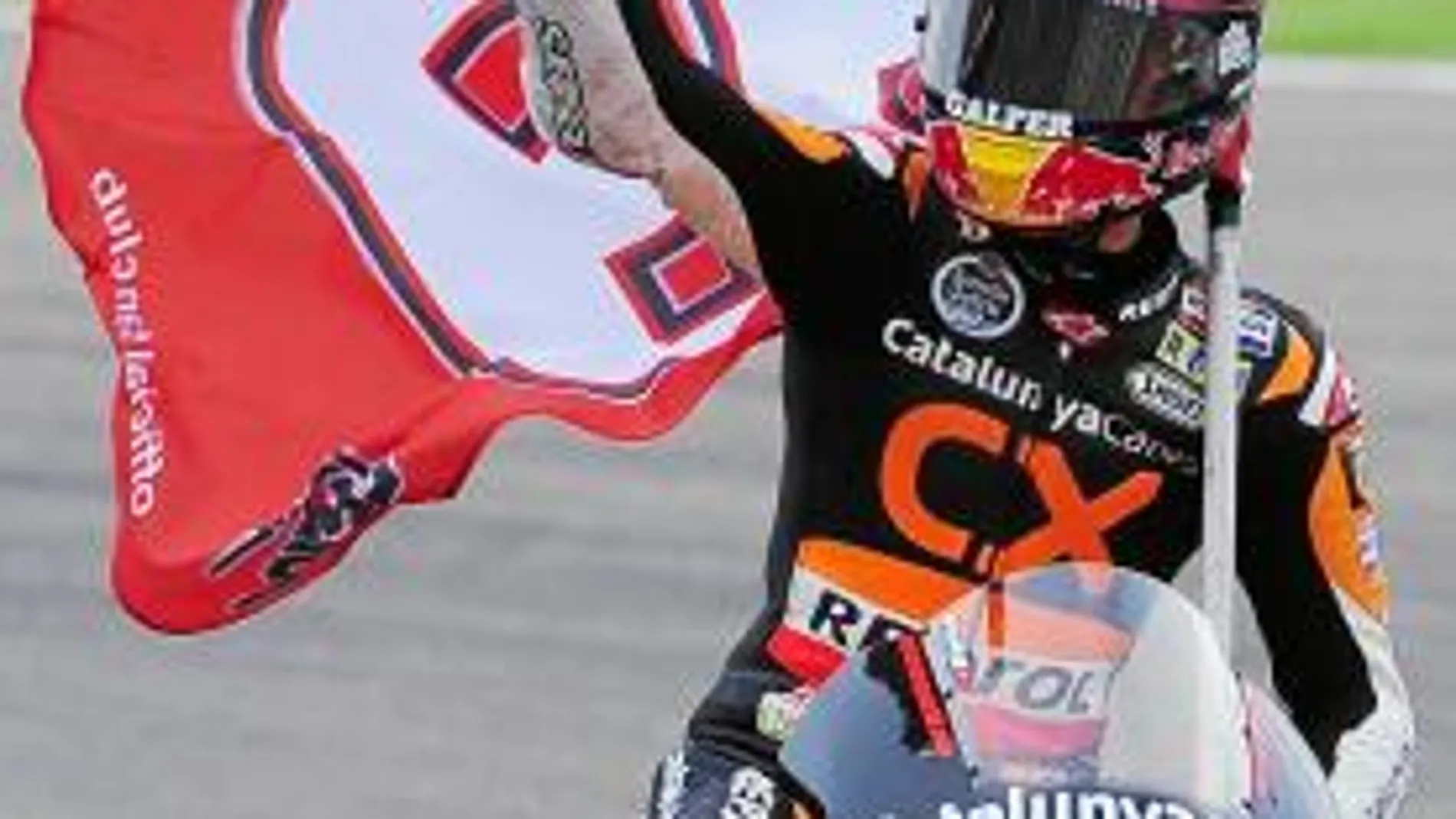 MARC, durante la vuelta de honor ayer en el circuito de Alcañiz
