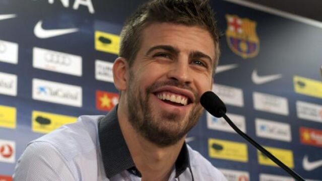 El defensa catalán del FC. Barcelona Gerard Piqué, durante la rueda de prensa que ofreció hoy en las instalaciones de la Ciudad Deportiva Joan Gamper de Sant Joan Despí
